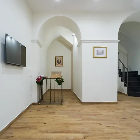 Angiolina Apartman *