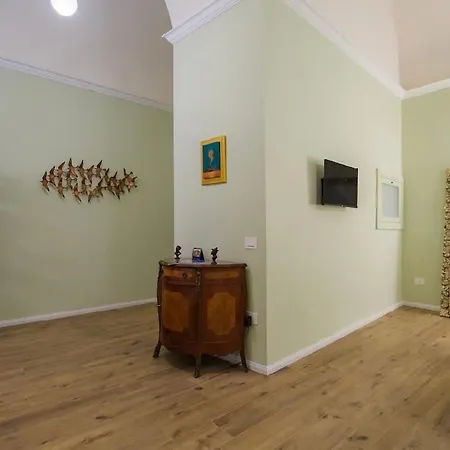 Apartman Angiolina *